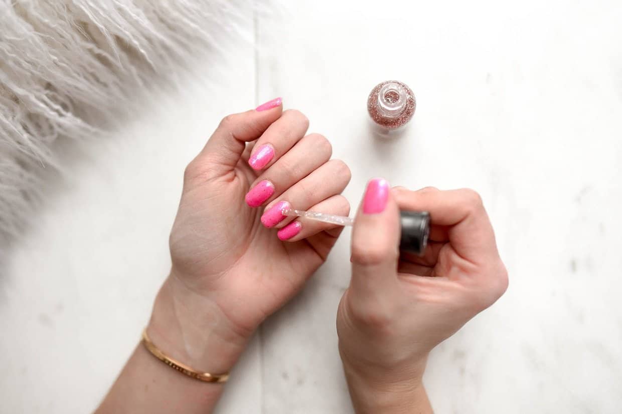 Zadbane i piękne paznokcie – poznaj zasady skutecznego manicure