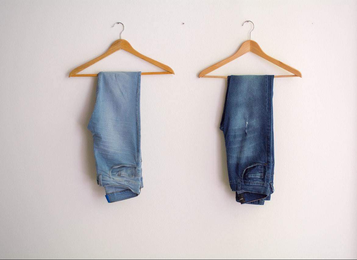 Jak dopasować najlepsze spodnie do swojej sylwetki?