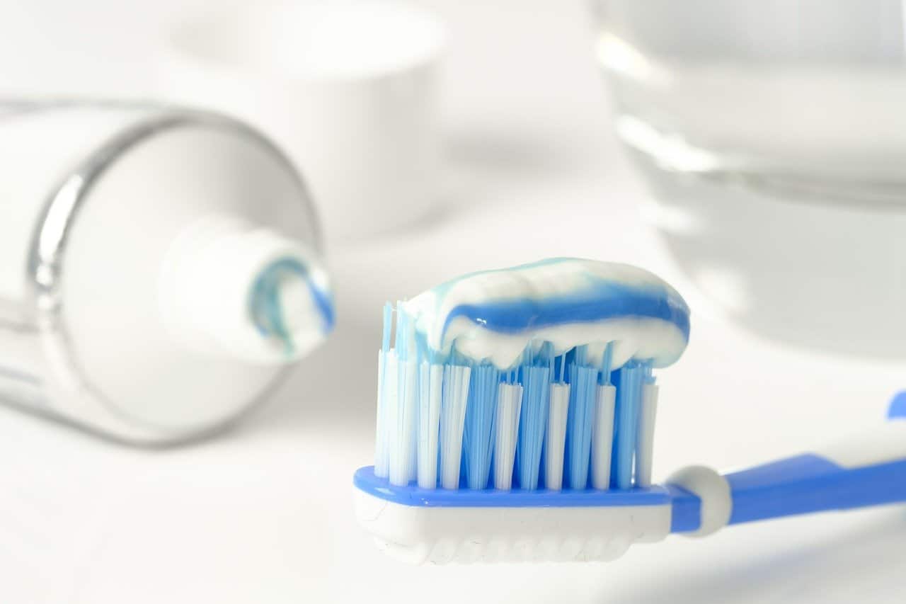Pasta do zębów – na co zwracać uwagę przy zakupie?