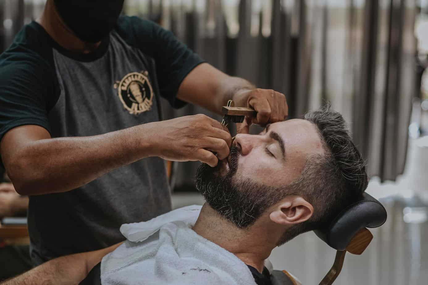 Jak prawidłowo pielęgnować brodę? Pielęgnacja brody
