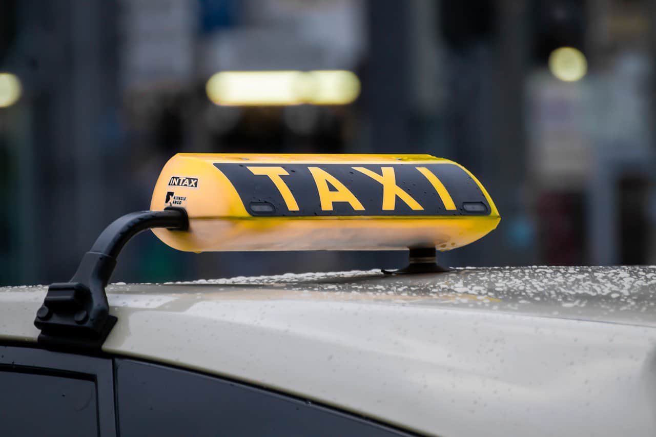 Jak zostać taksówkarzem – wymagania i formalności