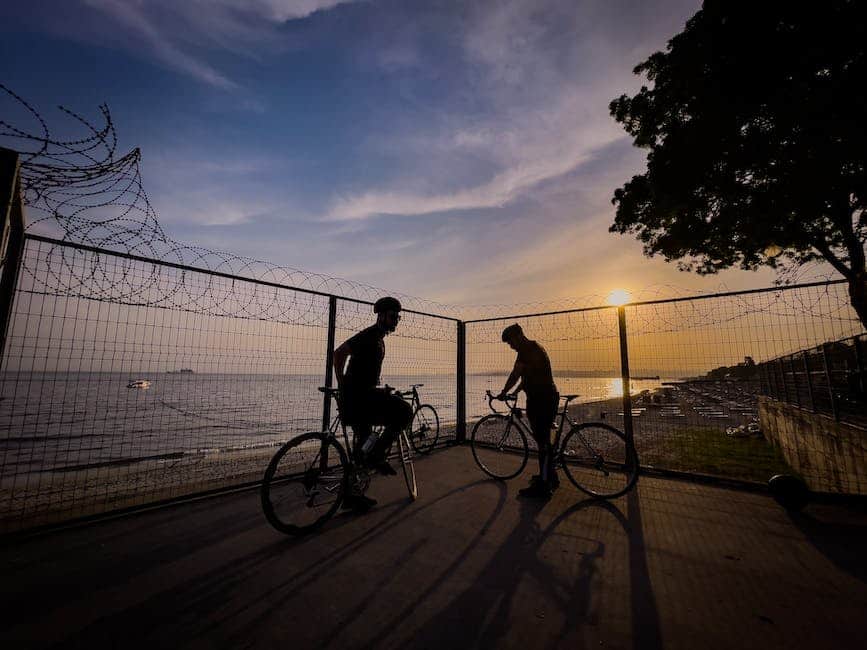 Aktywne wakacje na Mazurach: rowerowe i piesze wycieczki